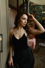 топ с жемчужными бретелями