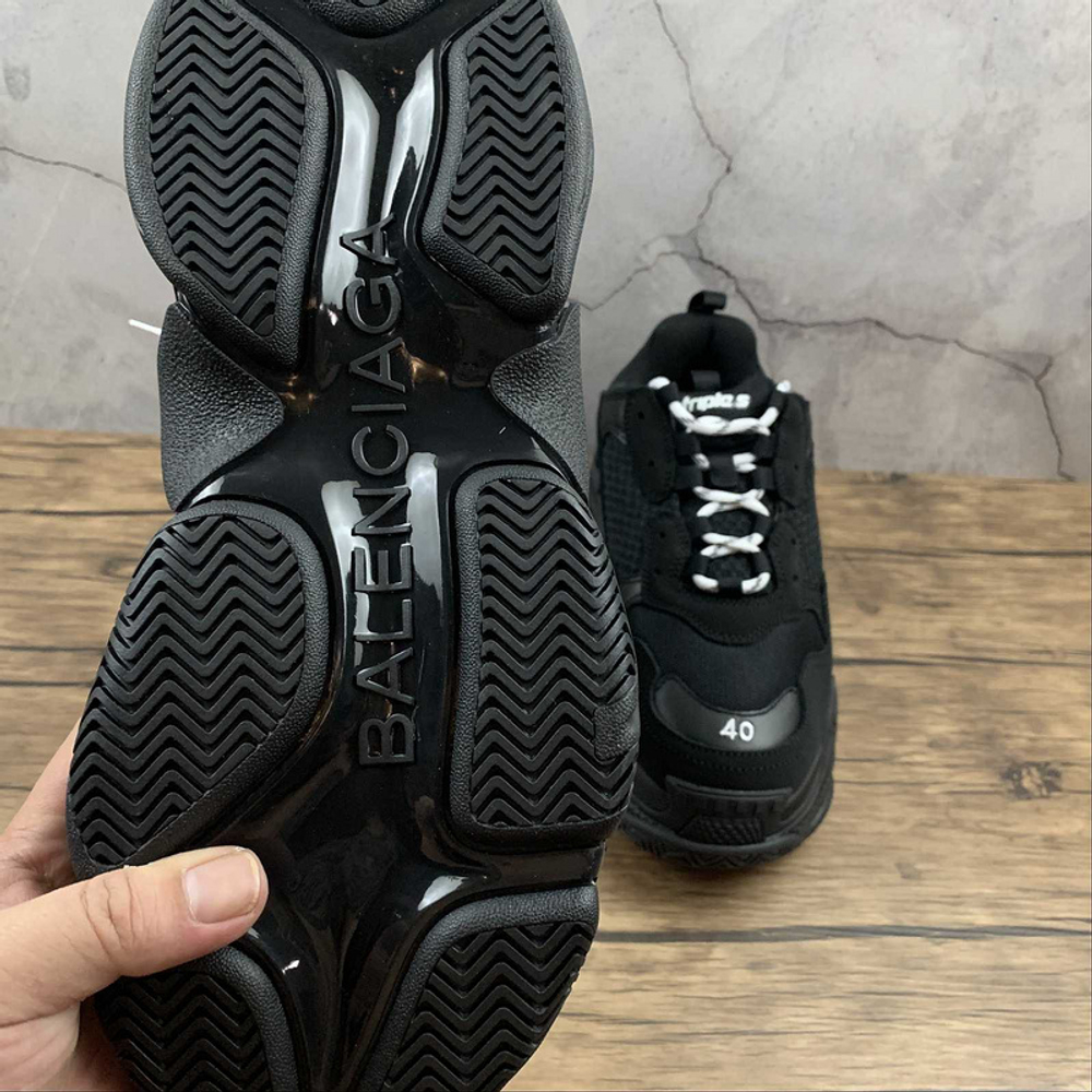 Balenciaga Triple S Black 2019