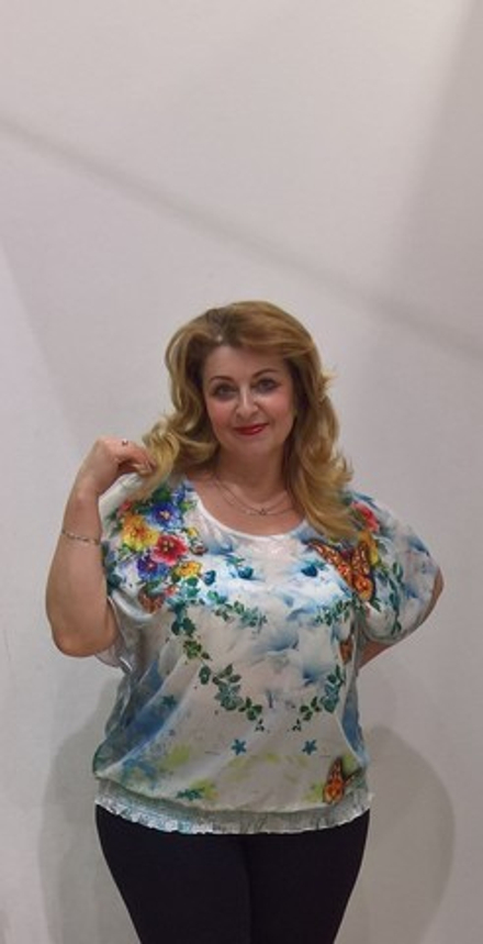 Оригинальный летний блузон с бабочками, на резинке