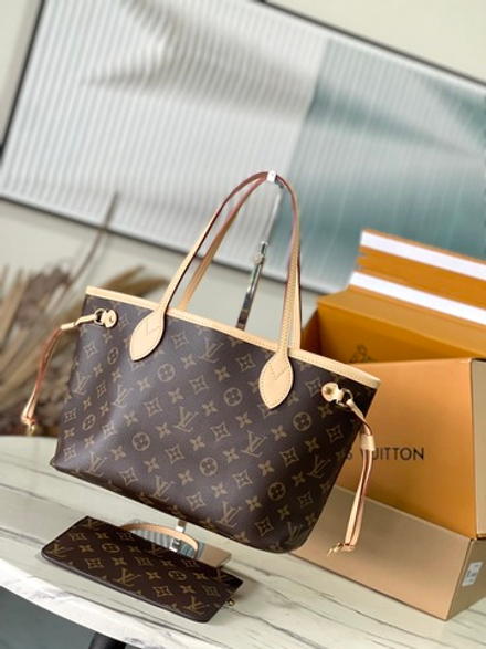 Louis Vuitton Neverfull PM