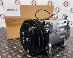 Компрессор кондиционера 11882069