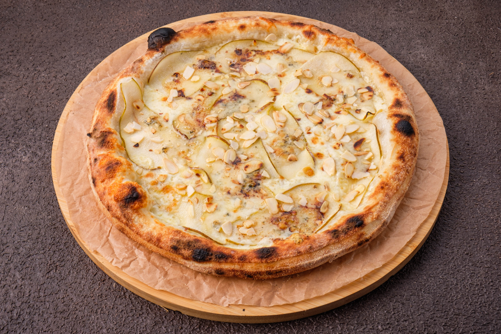 Пицца Груша-горгонзола 40см. 840гр.