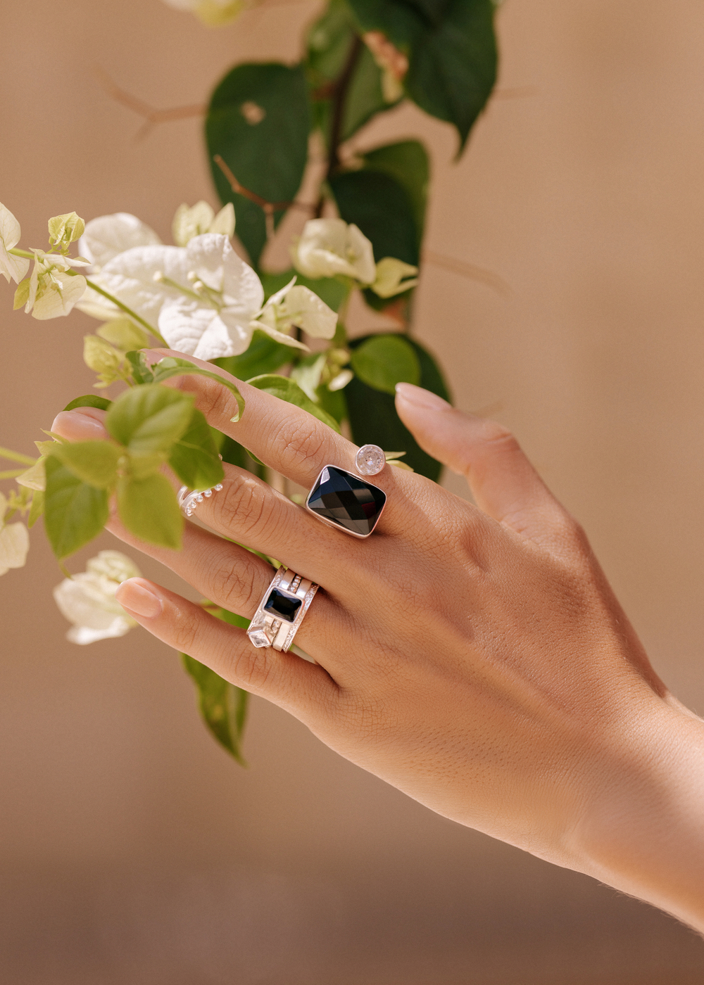 Кольцо «Мозаик» раф прямоугольный с ониксом и ромбом белый циркон