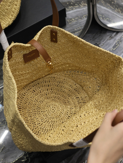 Saint Laurent Panier Medium in Raffia