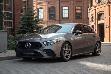Mercedes-AMG A35 4 MATIC