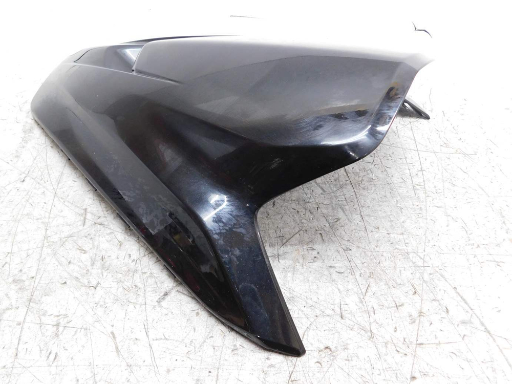 пластик передний Yamaha Majesty 155 1DK-F8345