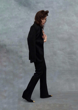 Trousers with suede slits