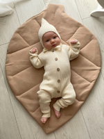 Вязаный комплект Комбинезон и чепчик, Молочный