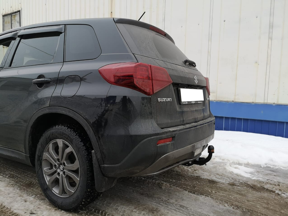 Фаркоп Suzuki Vitara 2015-, условно-съемный,(без электрики) Трейлер.7910