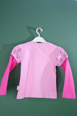 Футболка яркая с длинным рукавом и любимой Hello Kitty на 4-5 лет