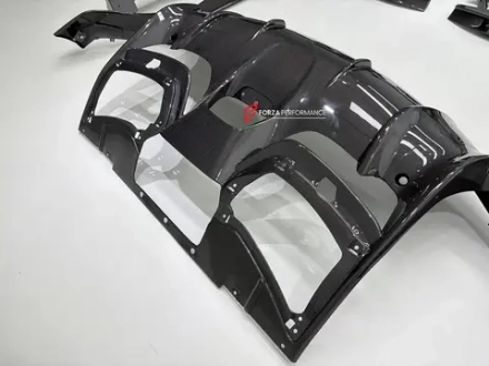 Карбоновый диффузор заднего бампера для Ferrari Purosangue 2023+ Феррари Пуросанг