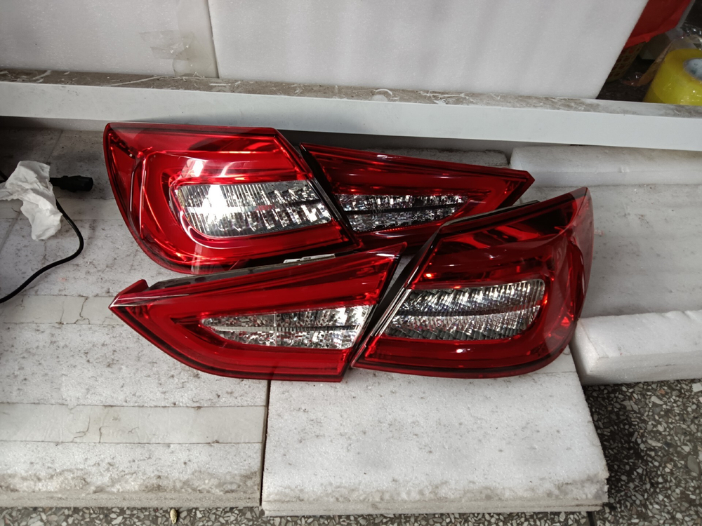 Задний фонарь внутренний/внешний на Maserati Ghibli 2014-2019