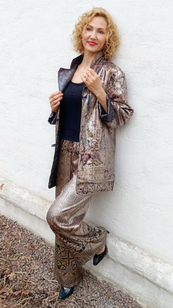 Двусторонний жакет "Вечернее серебро" (коллекция "Сны Белого Камня"), по мотивам белокаменной резьбы домонгольских соборов Владимирской земли