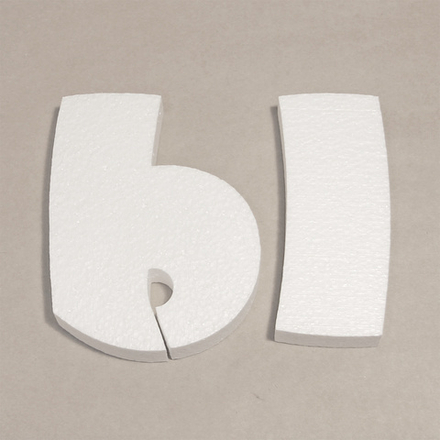 Буква Ы шрифт BeeskneesC