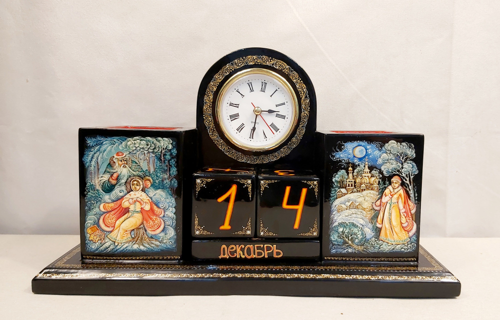 Настольный набор с часами и календарем с ручной росписью Палех "Русские сказки"