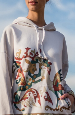 Худи "Скифы", по мотивам войлочного ковра I в. до н.э Пазырыкской культуры восточных скифов