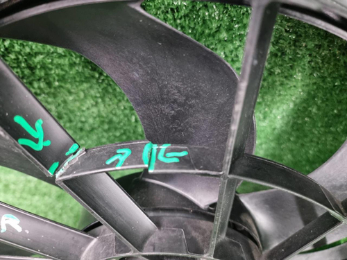 Диффузор с вентилятором Hongqi HS5 (2019-н.в.)