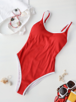 Красный купальник слитный в рубчик, размер S