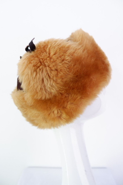 Шапка стильная