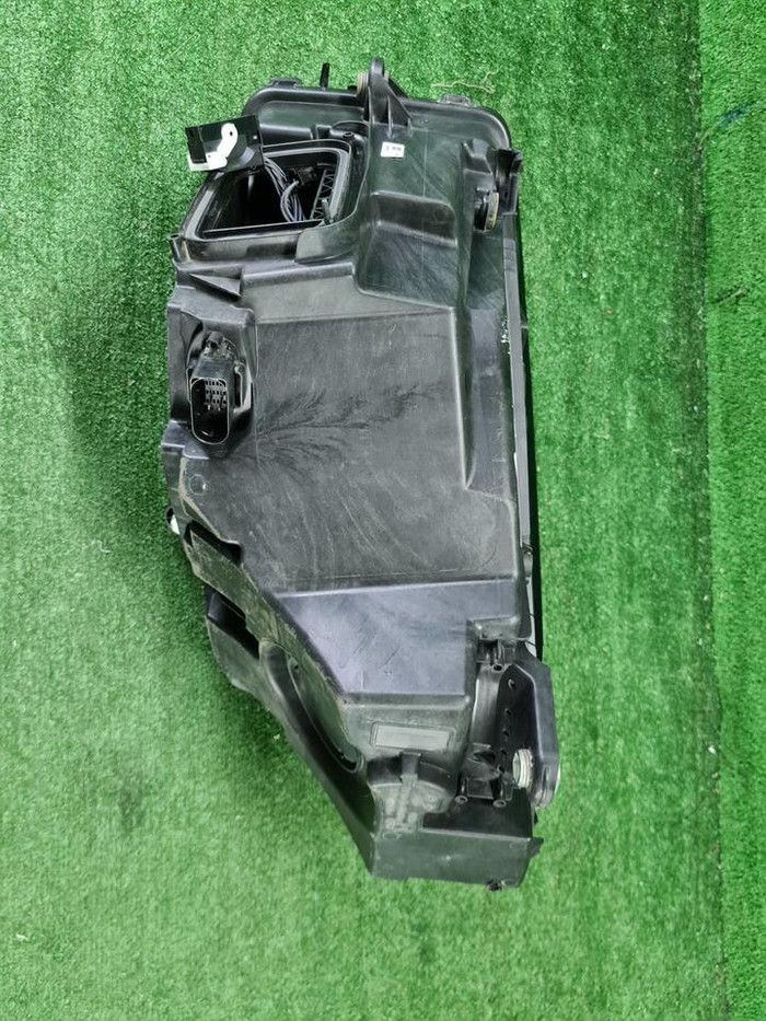 Фара правая Mercedes GLC X253 (2019-2022) LED