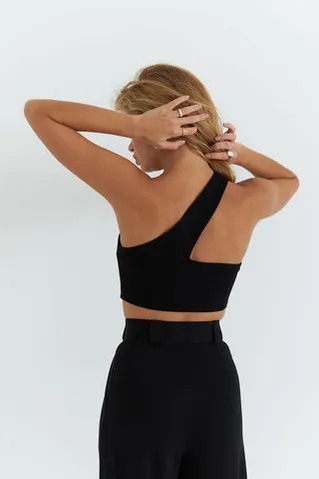 Брюки палаццо черного цвета