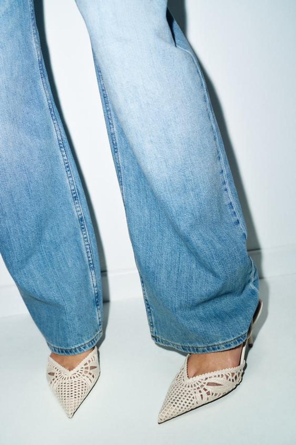 ZARA ТУФЛИ НА КАБЛУКЕ С ПЕРФОРАЦИЕЙ, ЭКРЮ