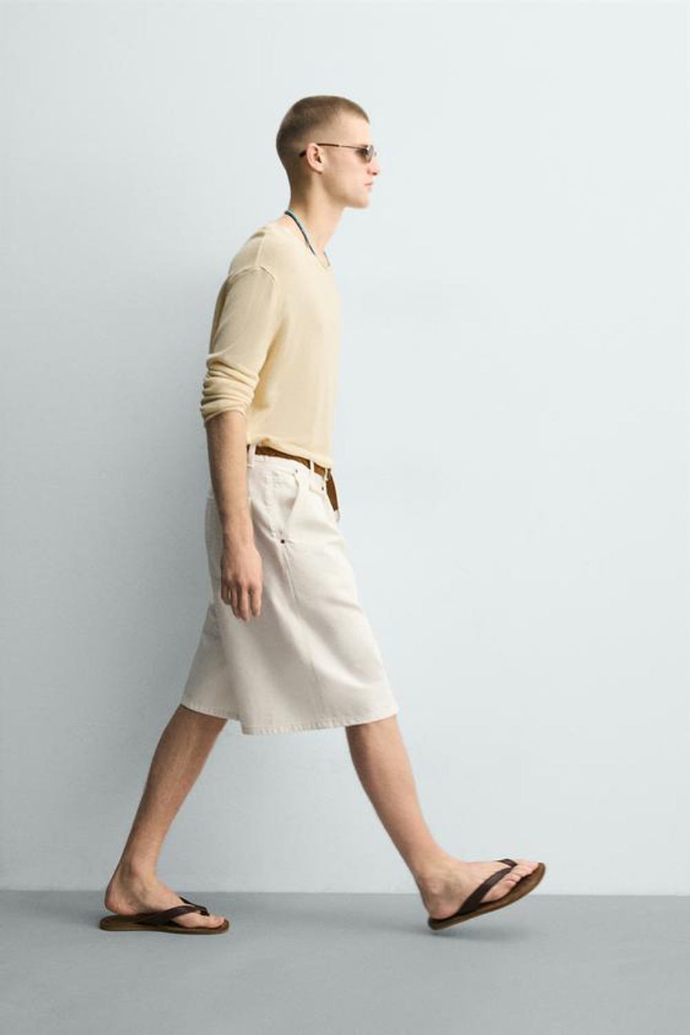 ZARA ШОРТЫ RELAXED FIT СО СКЛАДКАМИ, БЕЛЫЙ