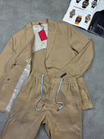Льняной костюм Kiton