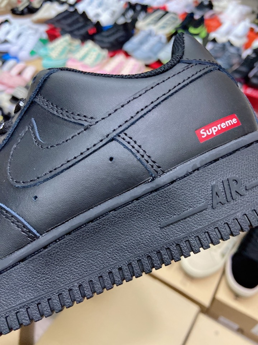 Nike Air Force 1 Low '07 "Supreme Black"