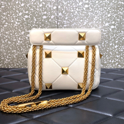 Valentino Small Roman Stud Bag 19 cm