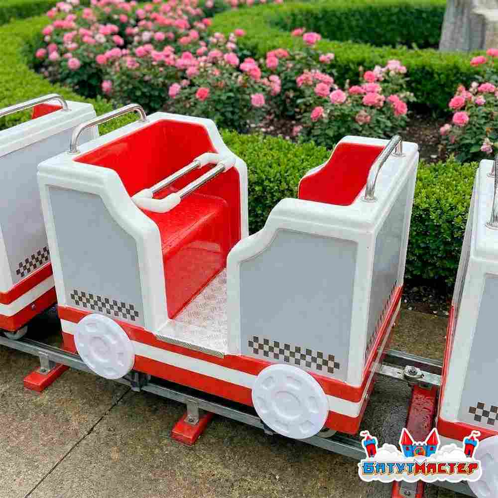 Рельсовый аттракцион для детей «Звонкий путешественник», 5 вагонов, 11 мест