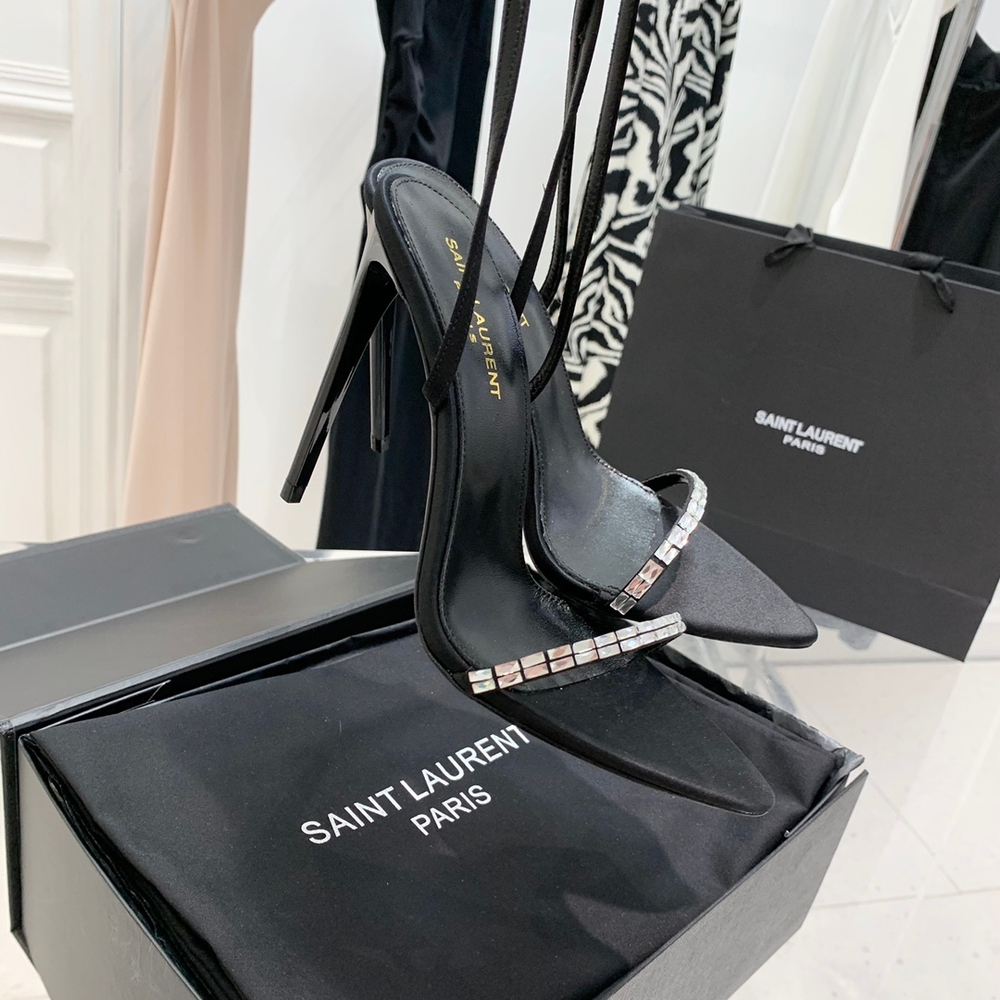 Saint Laurent Pumps