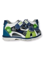 Сандалии для мальчика закрытые