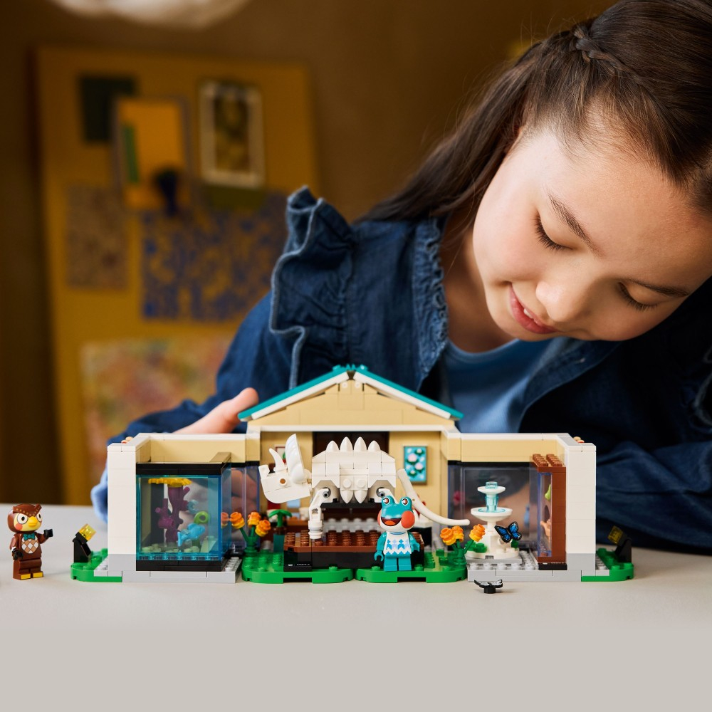LEGO Animal Crossing - Blathers и коллекция музейная 77056