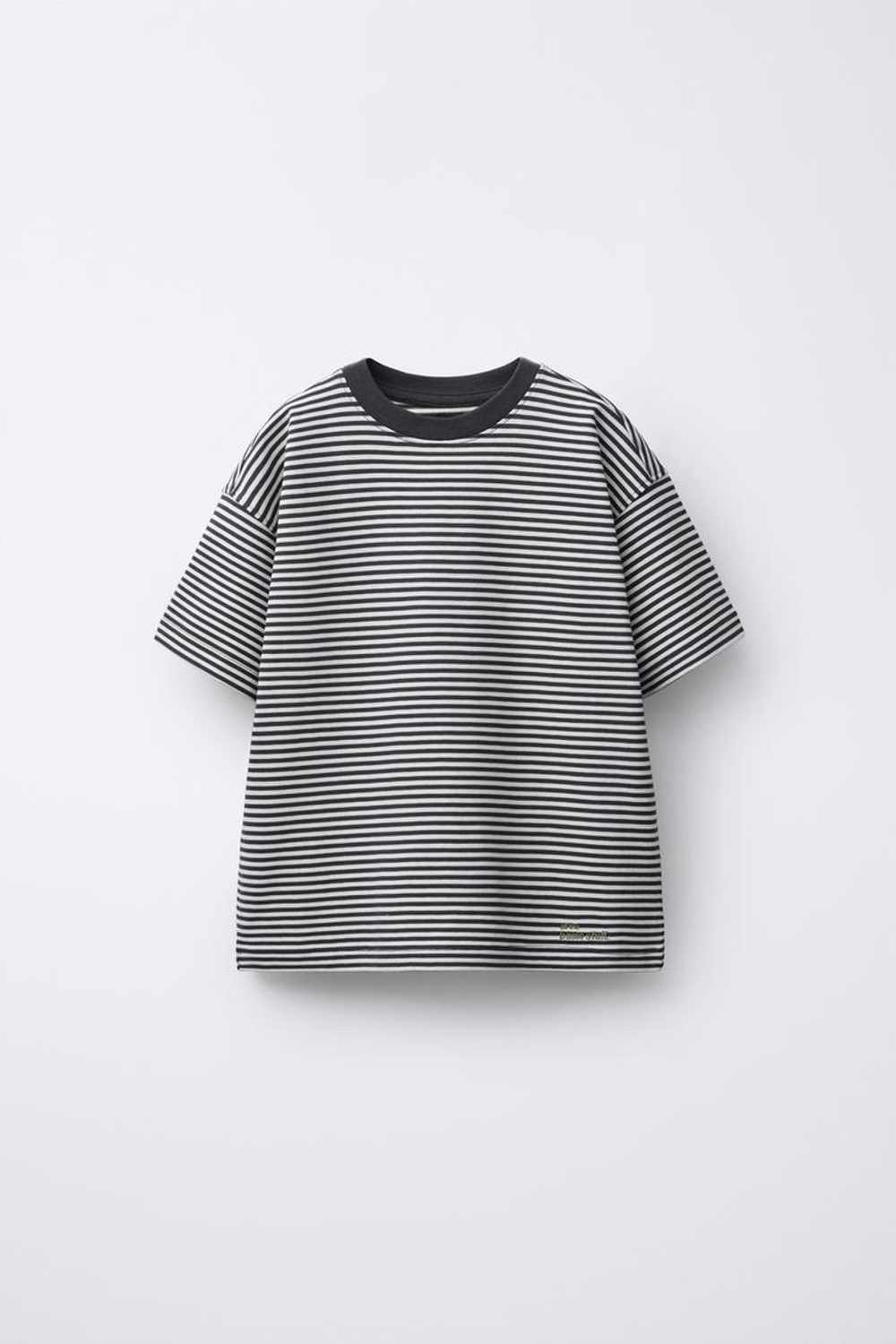 ZARA ФУТБОЛКА HEAVY WEIGHT В ПОЛОСКУ С ВЫШИТЫМ ТЕКСТОМ, СЕРЫЙ