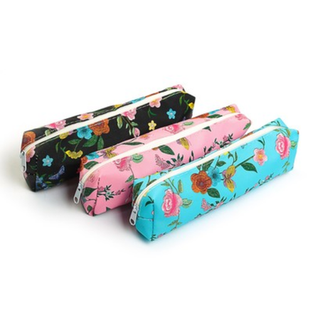 Школьный пенал на молнии с цветами