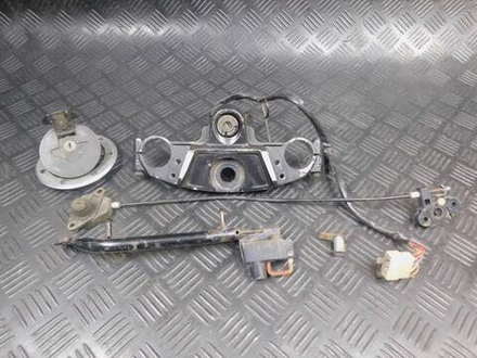 Замок зажигания Kawasaki ZZR 400 98 (комплект замков с траверсой без ключей) 052954