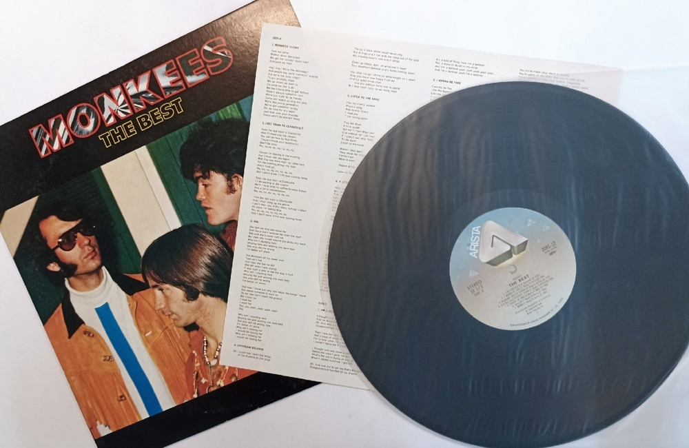 The Monkees The Best (Japan 1986) (I'm a Believer from Shrek)