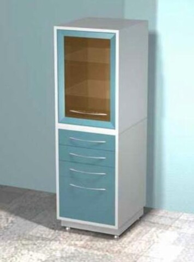 Медицинский металлический шкаф DM-82C