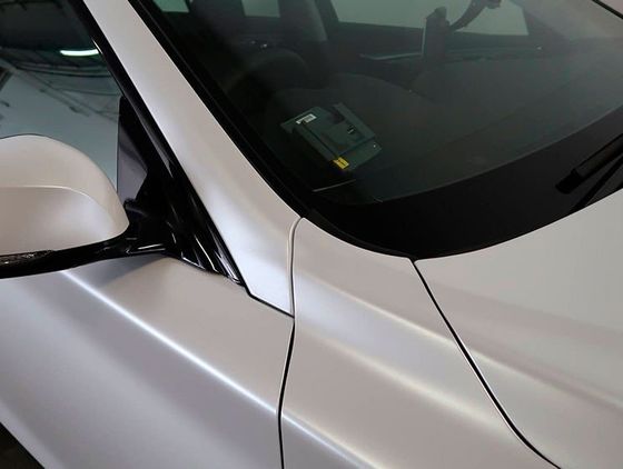 Пленка перламутровая белая матовая Ceramic White Carbins