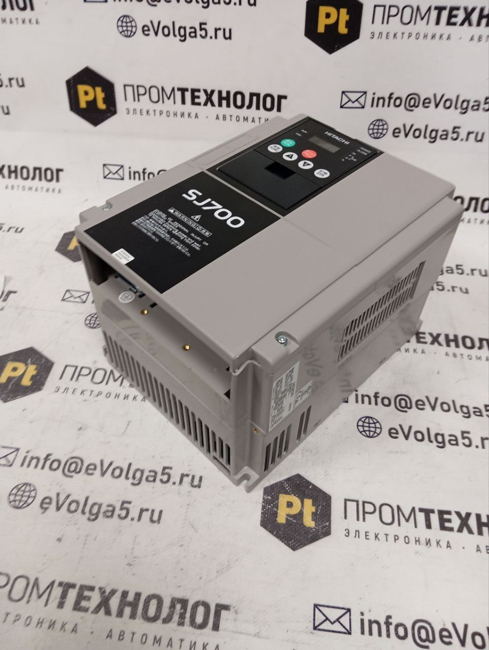 HITACHI SJ700-075HFEF2 с хранения