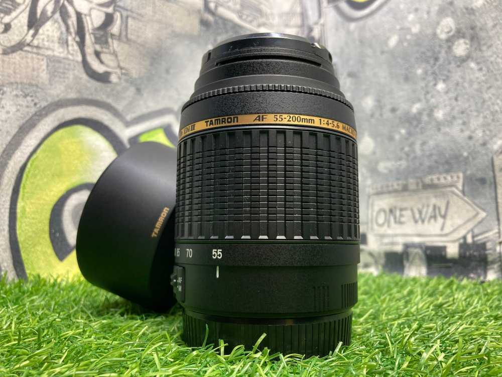Tamron AF 55-200mm 4-5.6 Di II LD Macro Canon
