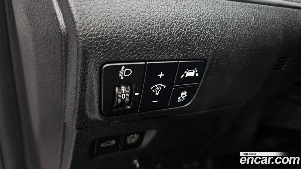 Kia K5 (Optima) Hybrid 3 Generation Prestige (04.2021)