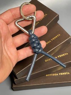 Брелок Bottega Veneta