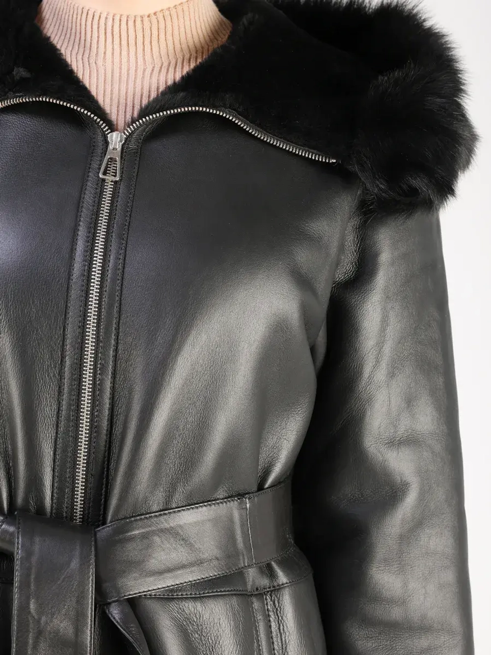 Дубленка зимняя натуральная с капюшоном длинная