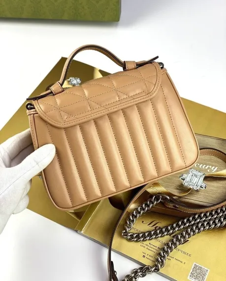 Мини-сумка Gucci GG Marmont с ручкой сверху бежевый