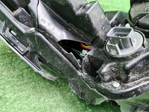 Битая Фара левая Honda Pilot 3 (2015-2018) LED