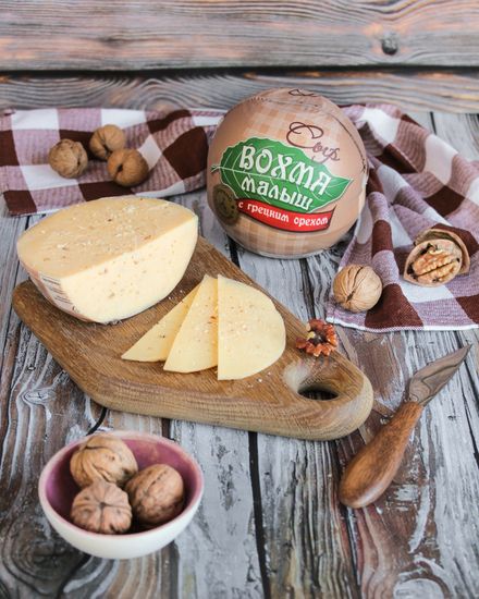 Сыр Вохма с грецким орехом, кг