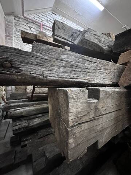 старые дубовые балки, сечение 200-300мм