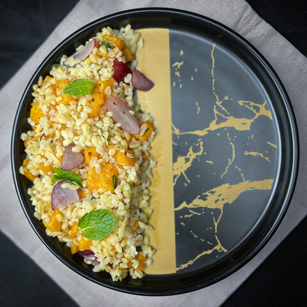 Салат с булгуром и виноградом